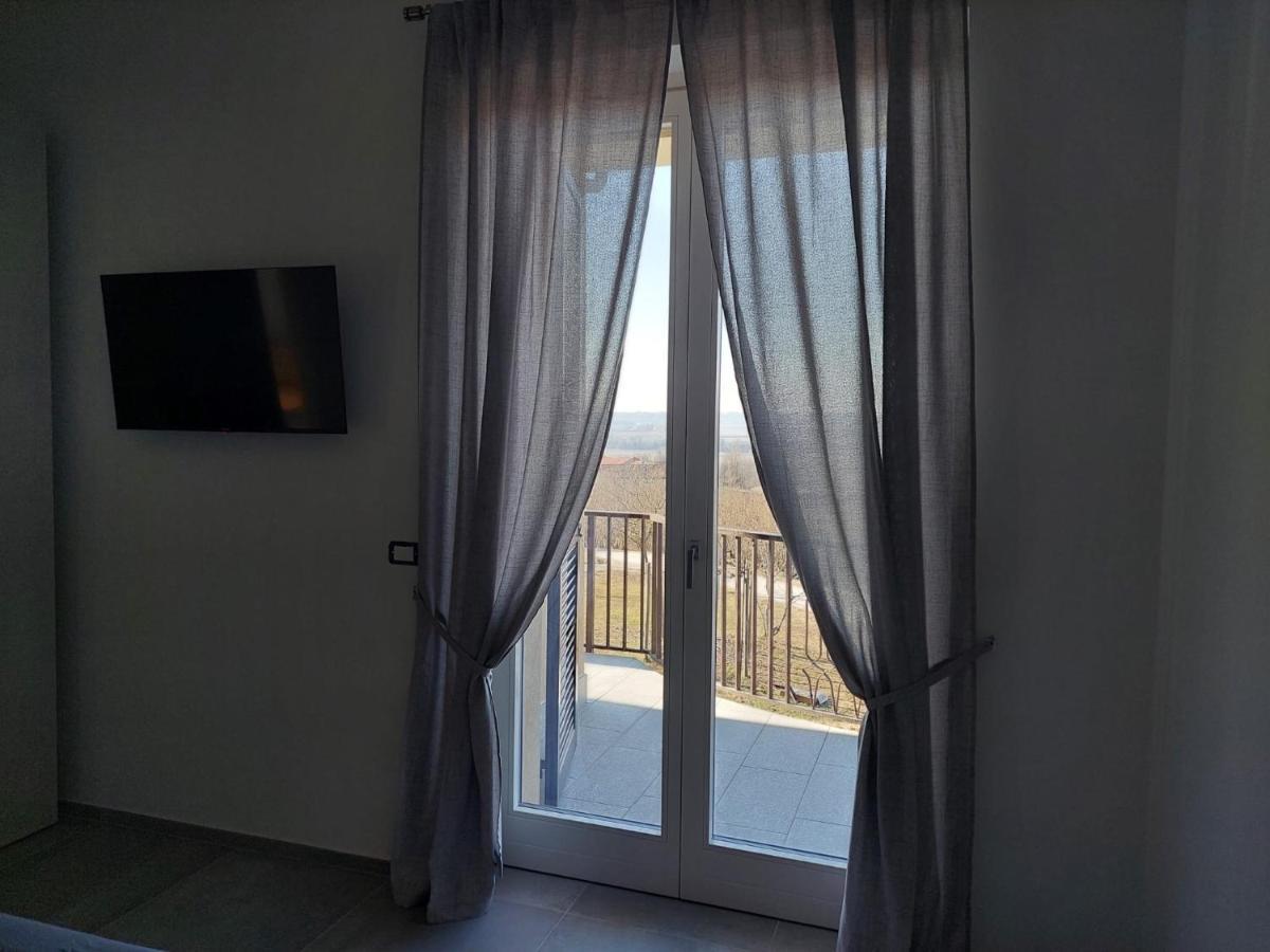 La Casa In Rivalta Villa Verduno Exteriör bild