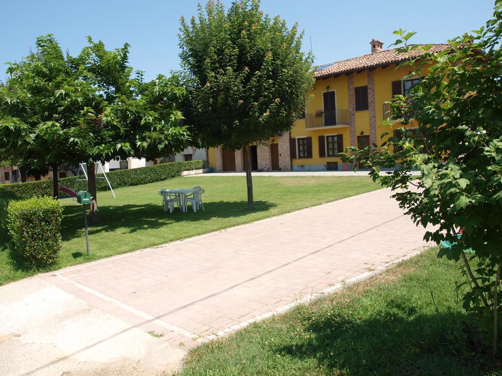 La Casa In Rivalta Villa Verduno Exteriör bild